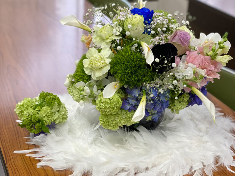 フラワーアレンジメント「ある伝説の結婚式のテーブル装花の再現」