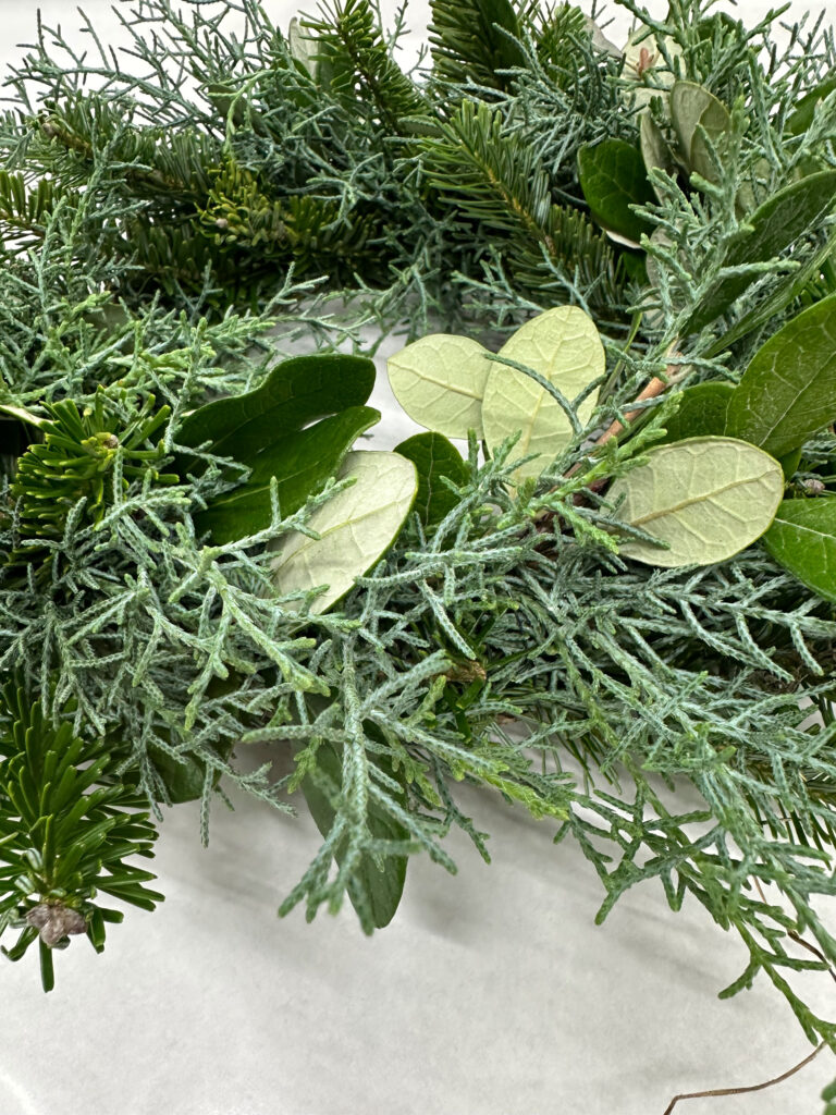 クリスマスリースを作る